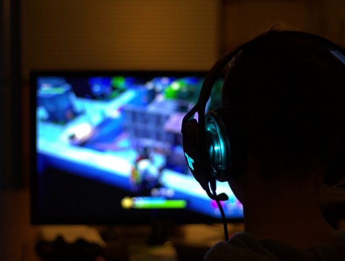 Cina e videogiochi: ridotto tempo online per giocatori minorenni